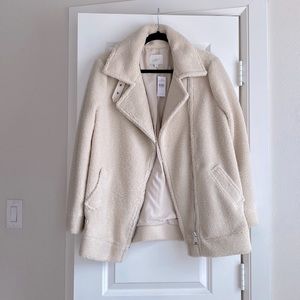 Creamy white Loft jacket with zipper. Brand new